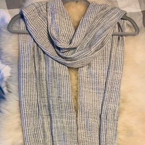 Navy blue and white scarf